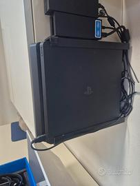 PlayStation 3 con Visore giochi e accessori.