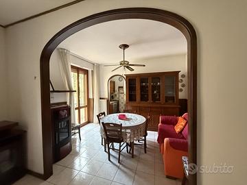 AP916 - vendita appartamento con garage