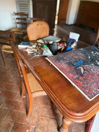 Tavolo e sedie antiche