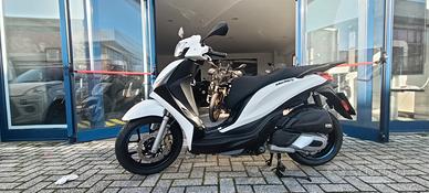 Piaggio Medley S 200