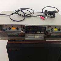 riproduttore di cassette anni 90 Technics 