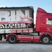 Scania r500 v8 con semirimorchio acerbi