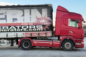 Scania r500 v8 con semirimorchio acerbi