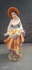 Statuina Vintage Porcellana Capodimonte N