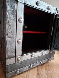 Cassaforte metà 800 porta gioie