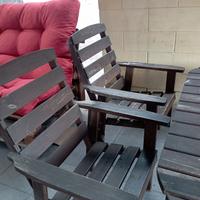 tavolo e sedie in legno per giardino 