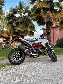 Ducati hypermotard 939