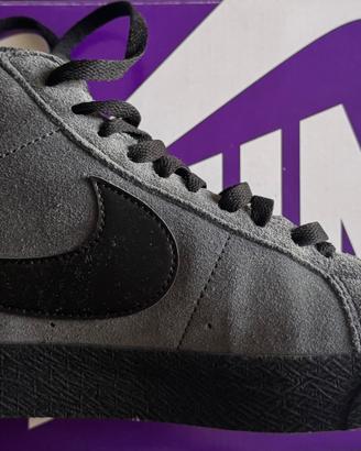 Nike sneakers zoom blazer Mid SB