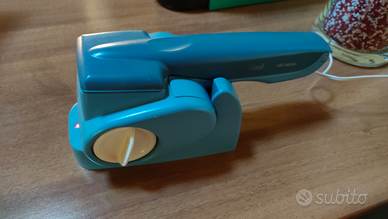 Grattugia elettrica blu Ariete mod 440