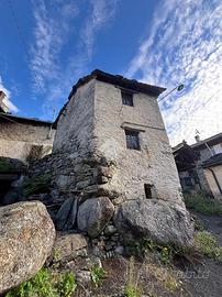 RUSTICO A GROSCAVALLO