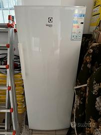 CONGELATORE ELECTROLUX