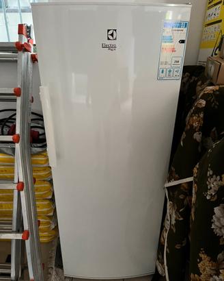 CONGELATORE ELECTROLUX
