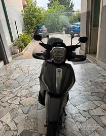 Piaggio Beverly 300
