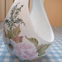 Cesto in porcellana fatto a uovo