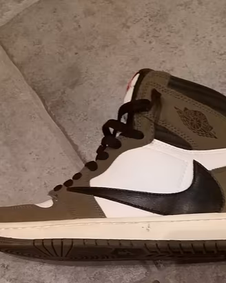 Scarpe Nike Travis scott air jordan 