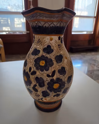 Vaso ceramica Deruta dipinto a mano 32 cm.