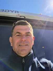 Autista auto:vetture-carri-bus con cqc e camper