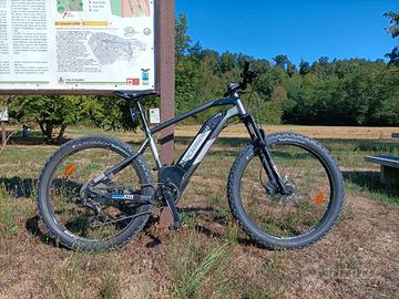 E-MTB Bicicletta Mountain Bike Elettrica
