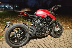 MV DRAGSTER 800 ROSSO 2021