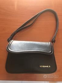 Borsa di pelle nera con tracolla