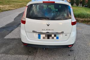 Renault Scenic anno 2016 con gancio