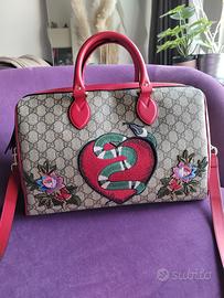 Gucci
Borsa Boston ricamata GG Supreme

