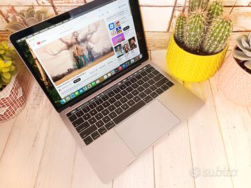 Apple MacBook Pro 13 2017 8GB 512 GB Touch Bar