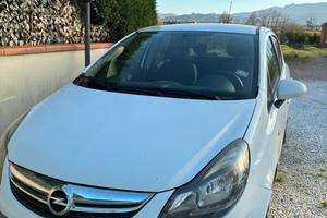 Opel corsa benzina gpl