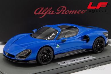 1:18 Alfa Romeo 33 Stradale Blu Reale - BBR