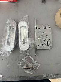 Kit porta scorrevole con chiave cromo satinato