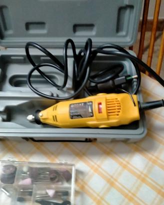 Scalpello elettrico per intaglio legno