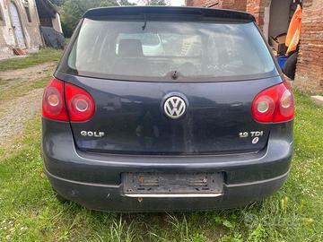 GOLF 5 V 1.9 DIESEL MOTORE ROTTO RICAMBI