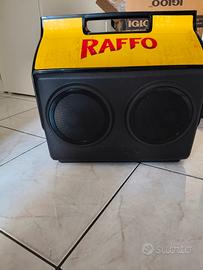Frigo bar con altoparlanti 