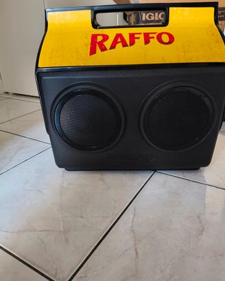 Frigo bar con altoparlanti 