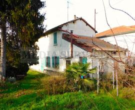 CASA INDIPENDENTE su QUATTRO LATI con TERRENO di C