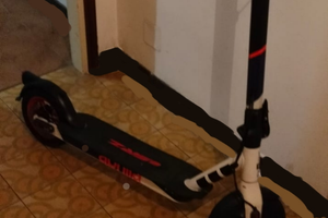 Monopattino elettrico aprilia Esrz ottime condizio