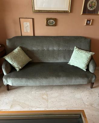 Divano 3 posti velluto verde   + 2 poltrone