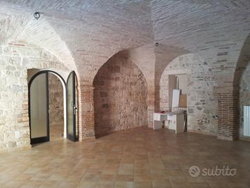 Locale uso ufficio/negozio