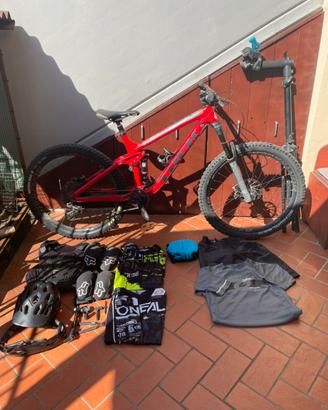 MTB bici enduro/downhill TREK