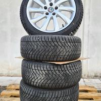 Cerchi e Gomme Alfa Giulietta (225/45-17)