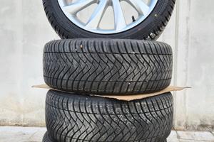 Cerchi e Gomme Alfa Giulietta (225/45-17)