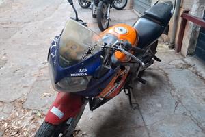 honda cbr125r 