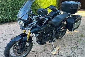 MOTO TRIUMPH XR TIGER 800