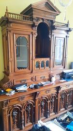 credenza datata 1910 in noce intarsiata 