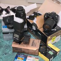 Nikon d5300 kit più 2 obiettivi flash e accessori