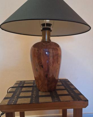 Lampada da tavolo moderna completa di paralume
