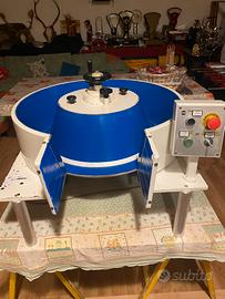 Arrotondatrice per panettoni