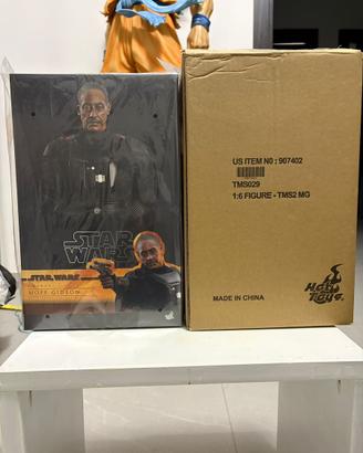 Hot Toys TMS029 1/6 Moff Gideon "The Mandalorian"