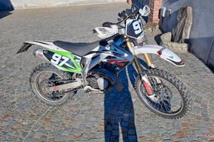 hm 125