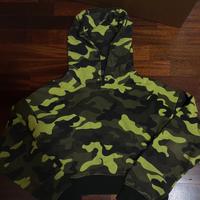 Felpa militare con cappuccio